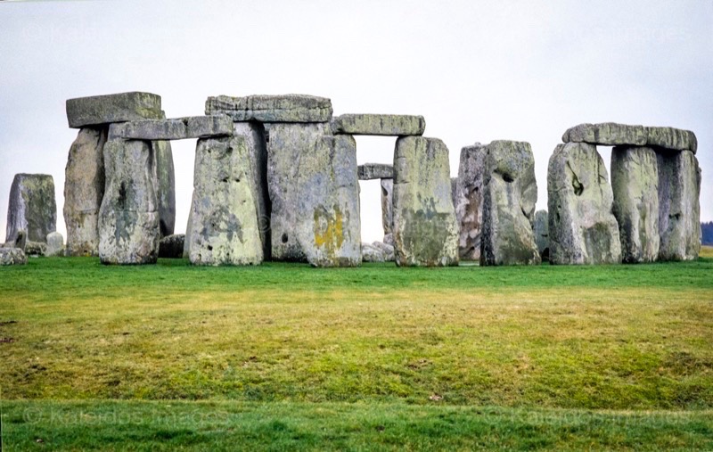 Stonehenge, mégalithe, monument préhistorique, Wiltshire, Salisbury, UNESCO, patrimoine mondial, néolithique, âge du bronze, cercle de pierres, trilithes, sarsen, pierres bleues, solstice, astronomie, observatoire, temple, rituels, archéologie, Angleterre, druides, civilisation ancienne, Tarek Charara, Kaleidos, Kaleidos images, La parole à l'image, photographie patrimoniale, documentation visuelle, heritage photographique, reportage archéologique, image documentaire